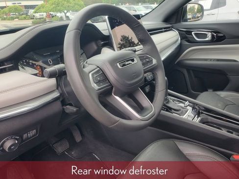 Used 2023 Jeep Compass Limited w/ Sun and Sound Group AWD/4WD image 14