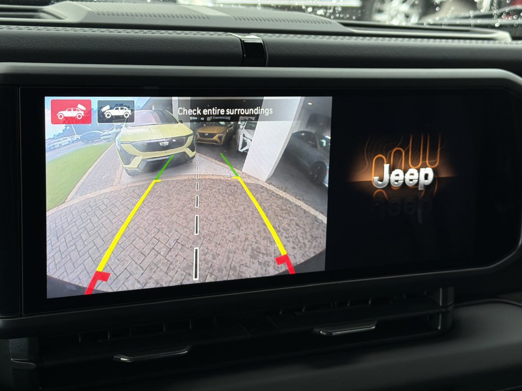 Used 2025 Jeep Wrangler Unlimited Rubicon 392 AWD/4WD image 25