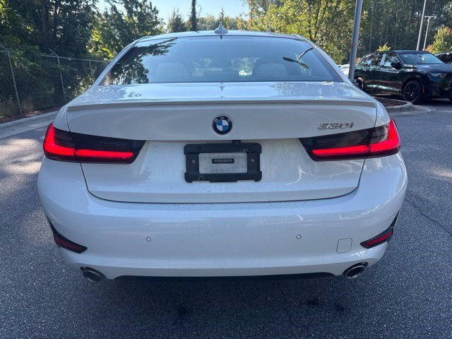Used 2021 BMW 330i Sedan w/ Premium Package RWD image 14