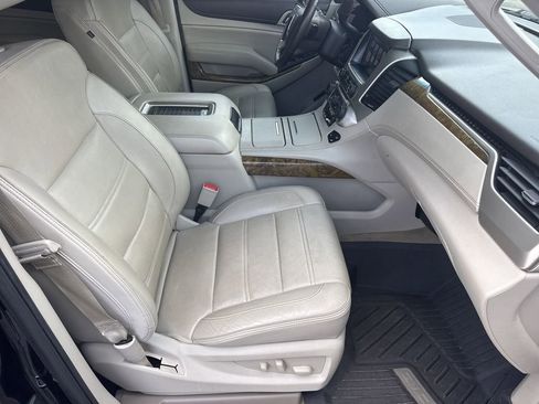 Used 2017 GMC Yukon XL Denali w/ Enhanced Security Package AWD/4WD image 13