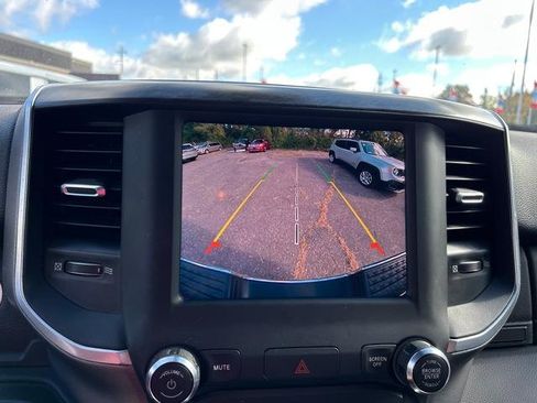 Used 2024 RAM 2500 Big Horn w/ Bed Utility Group image 18