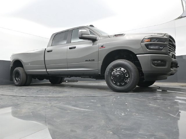 New 2026 RAM 3500 Big Horn AWD/4WD image 45