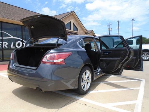 Used 2013 Nissan Altima 2.5 SV FWD image 23