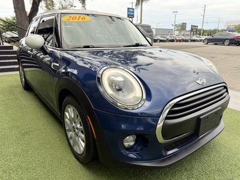 Used 2016 MINI Cooper 4-Door Hardtop FWD image 3