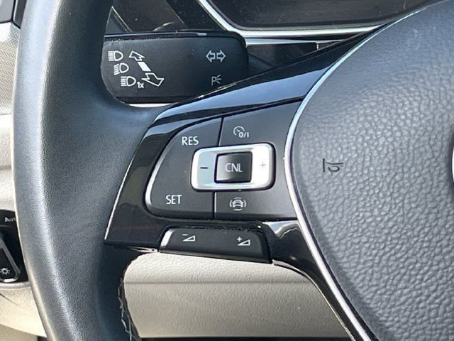 Used 2021 Volkswagen Jetta SE FWD image 12