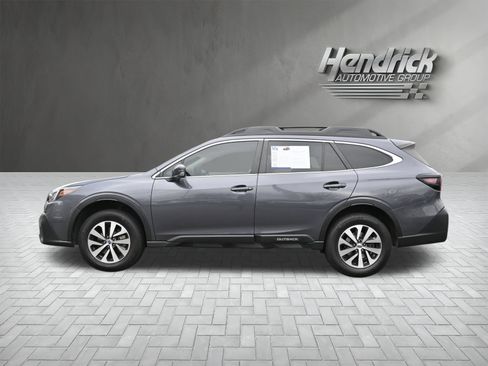 Certified 2022 Subaru Outback Premium image 6