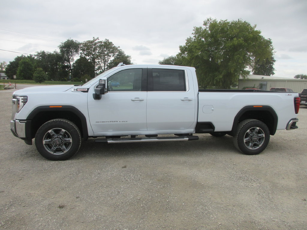 New 2026 GMC Sierra 3500 SLT w/ SLT Premium Package AWD/4WD image 10