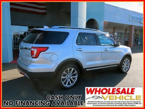 Used 2017 Ford Explorer Limited image 7