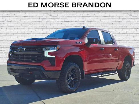 Used 2024 Chevrolet Silverado 1500 LT Trail Boss w/ LT Trail Boss Premium Package image 1