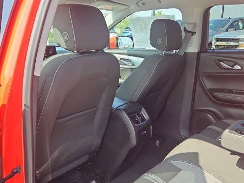 Used 2025 Chevrolet Blazer LT FWD image 20