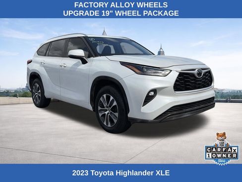 Used 2023 Toyota Highlander XLE image 7
