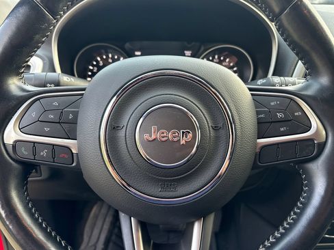 Used 2021 Jeep Compass Latitude AWD/4WD image 5