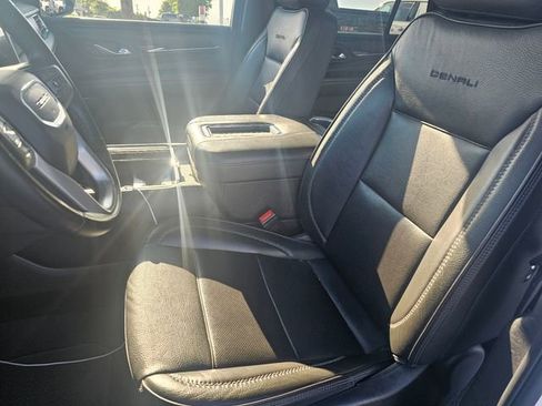 Used 2024 GMC Yukon Denali RWD image 20