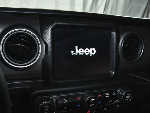 Used 2023 Jeep Wrangler Unlimited w/ 8.4" Radio Group image 21