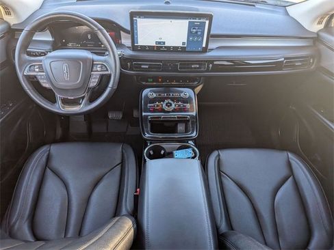 Certified 2023 Lincoln Nautilus AWD w/ Premium Package image 28