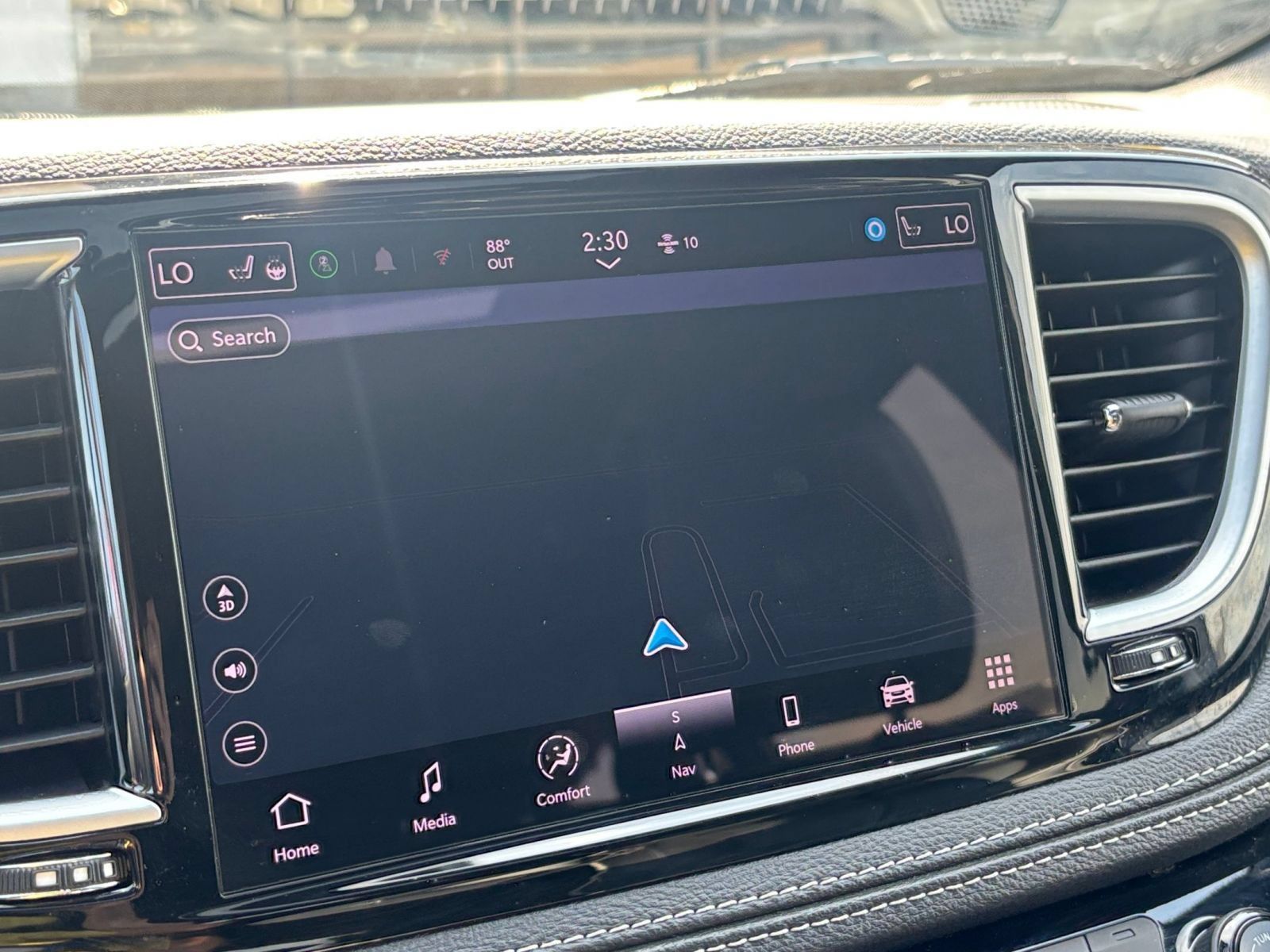 Used 2025 Chrysler Pacifica Limited FWD image 19