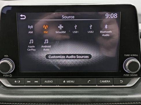 Used 2024 Nissan Rogue SV AWD/4WD image 7