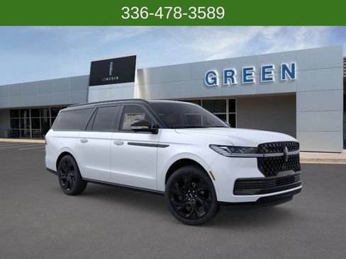 New 2026 Lincoln Navigator L Black Label AWD/4WD image 7