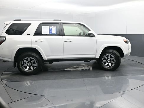Used 2021 Toyota 4Runner SR5 image 6