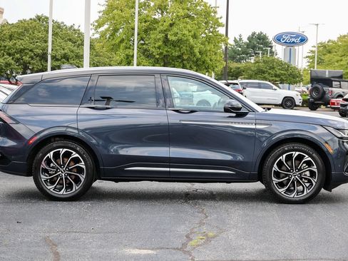 Used 2024 Lincoln Nautilus Reserve w/ Equipment Group 202A AWD/4WD image 33