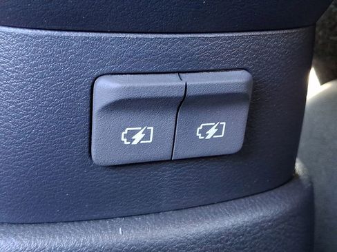 Used 2025 Nissan Kicks Play S FWD image 11