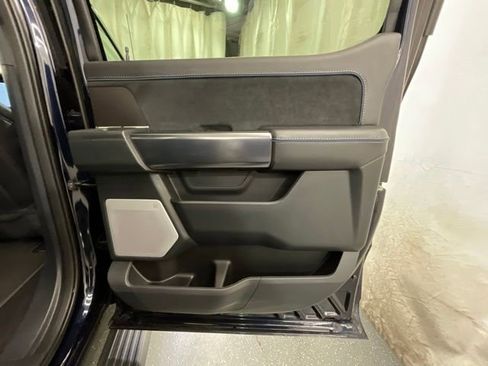 Used 2025 Ford F150 Platinum AWD/4WD image 23
