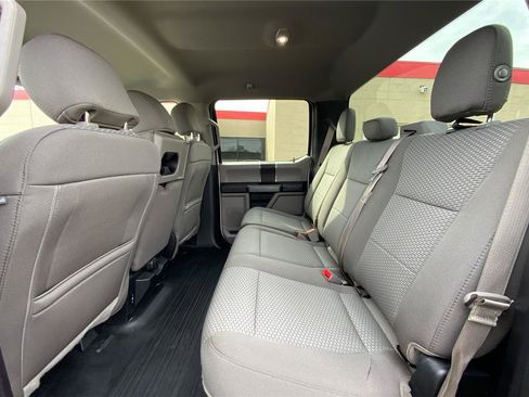 Used 2019 Ford F150 XLT w/ Trailer Tow Package image 11