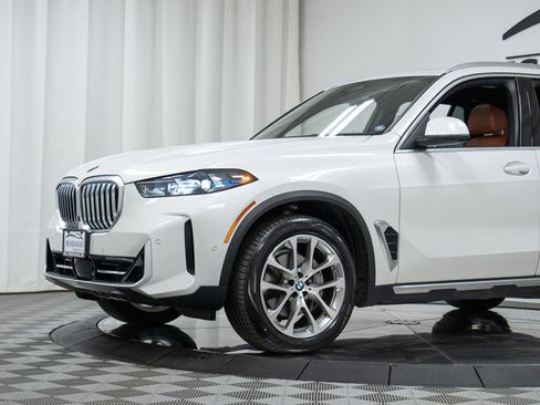 Certified 2024 BMW X5 xDrive40i w/ Premium Package AWD/4WD image 25