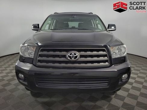 Used 2017 Toyota Sequoia SR5 image 2