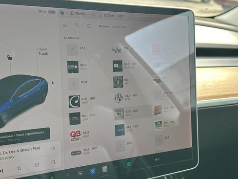 Used 2019 Tesla Model 3 Standard Range Plus image 18