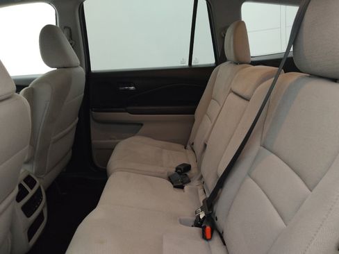 Used 2018 Honda Pilot EX image 18