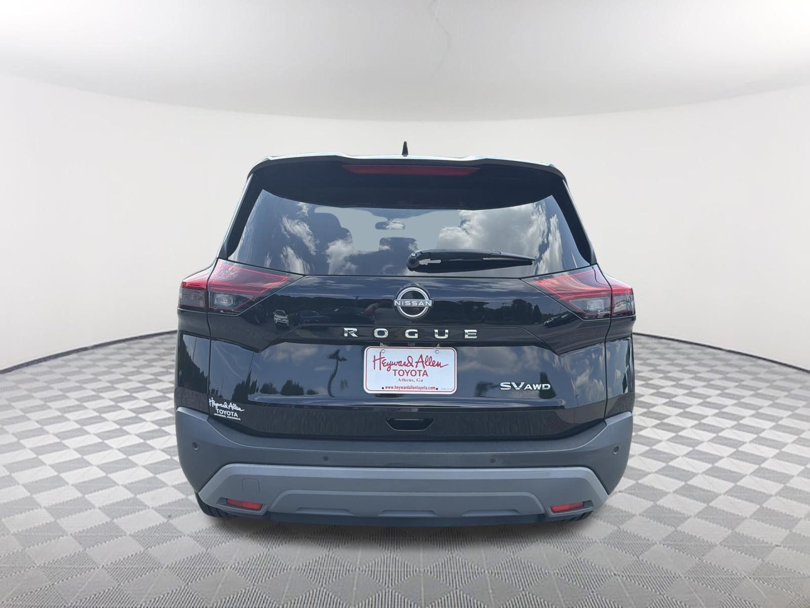 Used 2023 Nissan Rogue SV AWD/4WD image 16
