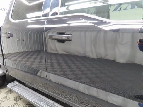 Used 2024 Ford F350 Lariat w/ Lariat Ultimate Package image 32