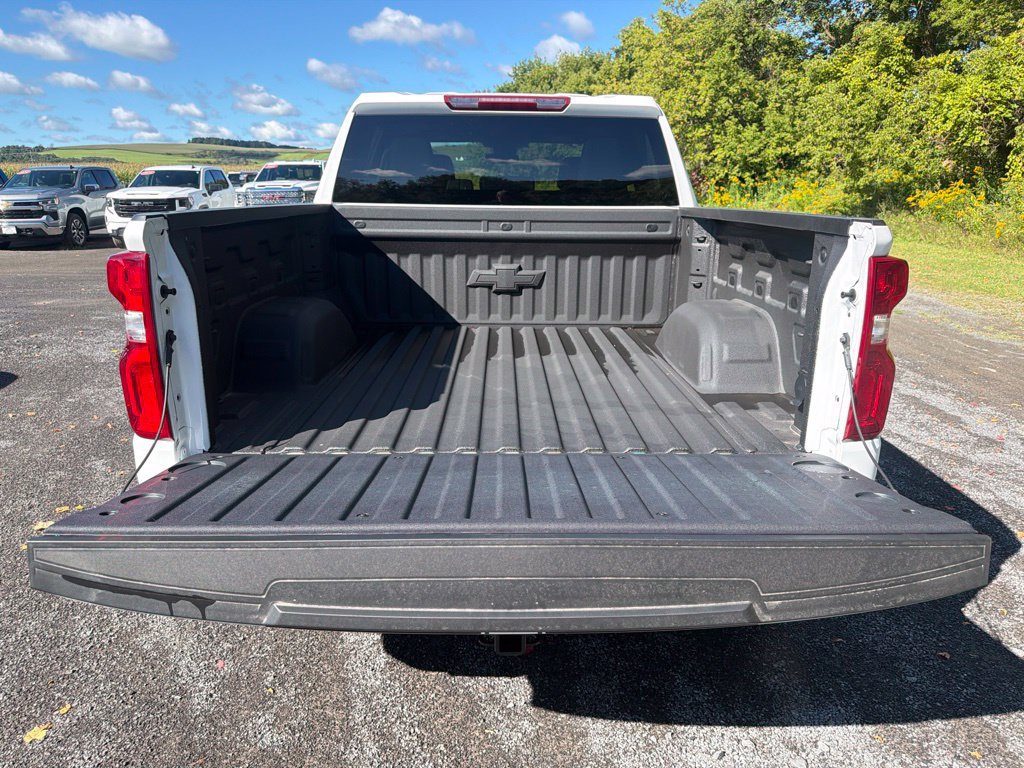 New 2026 Chevrolet Silverado 1500 RST w/ Rally Edition AWD/4WD image 9