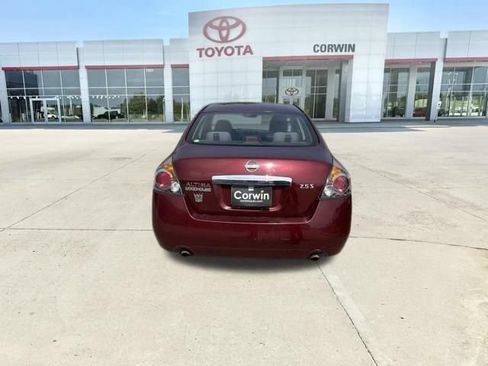 Used 2010 Nissan Altima 2.5 S FWD image 4