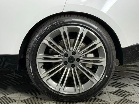 New 2026 Land Rover Range Rover SE AWD/4WD image 14