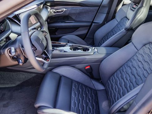 New 2026 Audi S e-tron GT Premium Plus AWD/4WD image 19