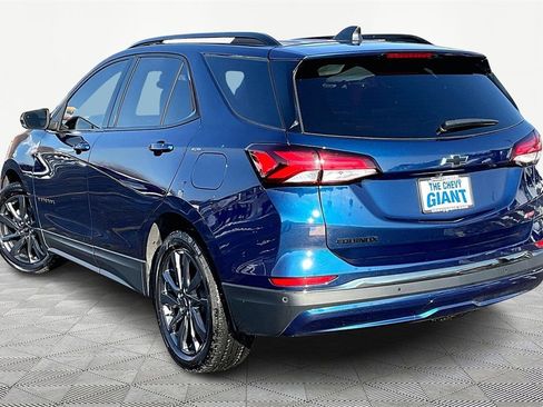 Used 2022 Chevrolet Equinox RS w/ Infotainment Package image 4