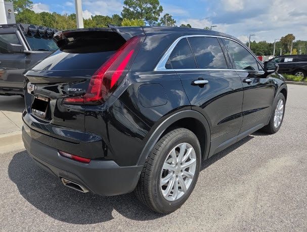Used 2023 Cadillac XT4 Luxury FWD image 8
