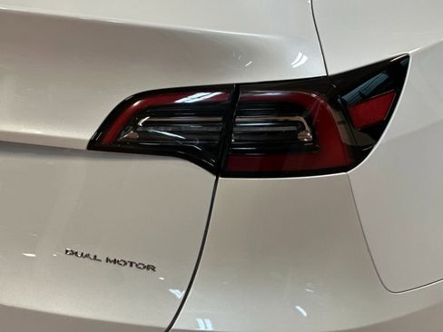 Used 2024 Tesla Model Y Long Range image 24