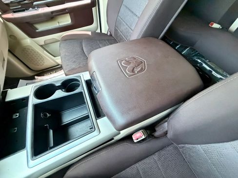 Used 2015 RAM 1500 Big Horn RWD image 34