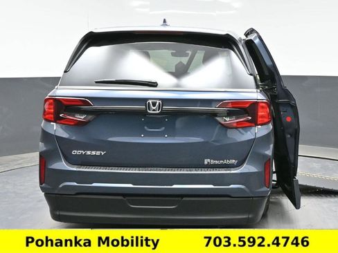 Used 2026 Honda Odyssey EX-L image 22