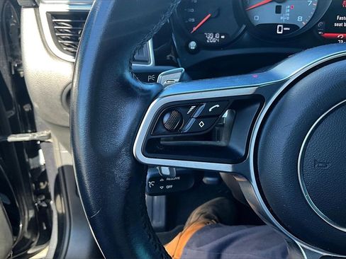 Used 2017 Porsche Macan S image 7