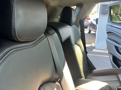 Used 2013 Cadillac SRX Luxury w/ Driver Awareness Package image 31