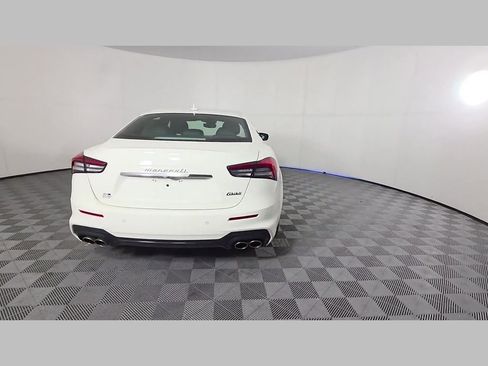 Used 2022 Maserati Ghibli Modena image 40