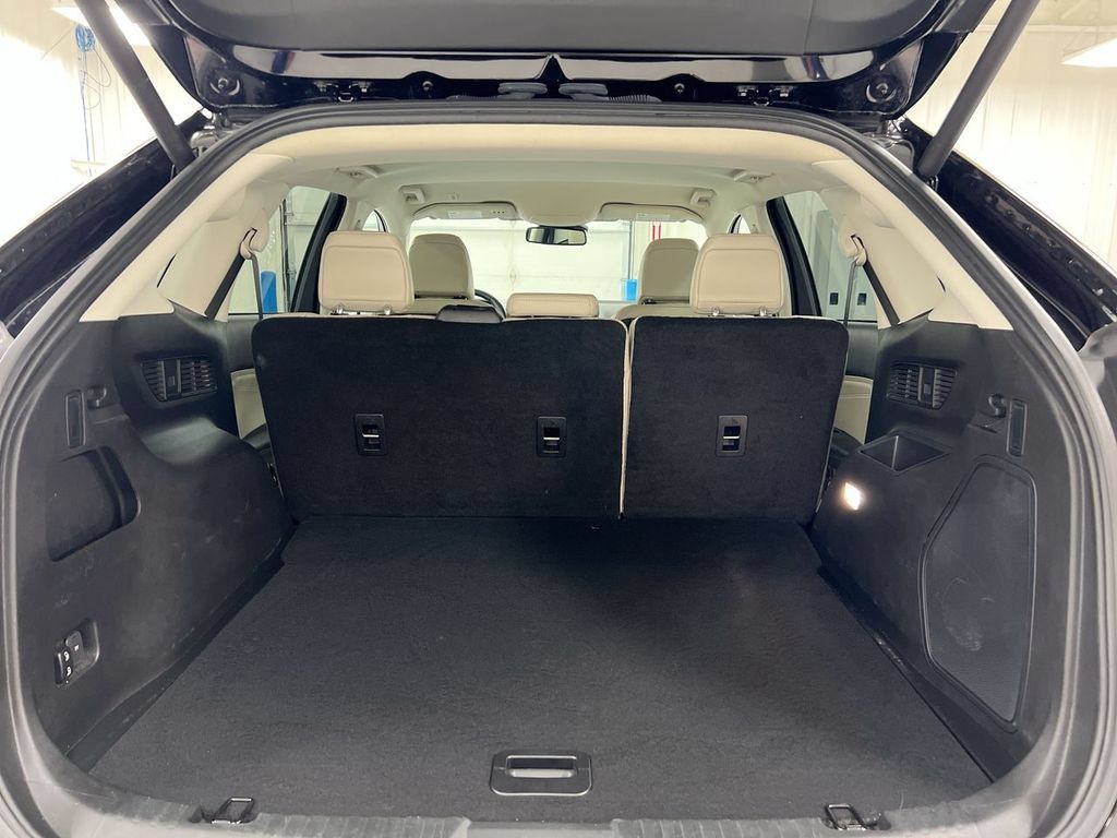 Used 2023 Ford Edge Titanium w/ Cargo Accessory Package AWD/4WD image 23