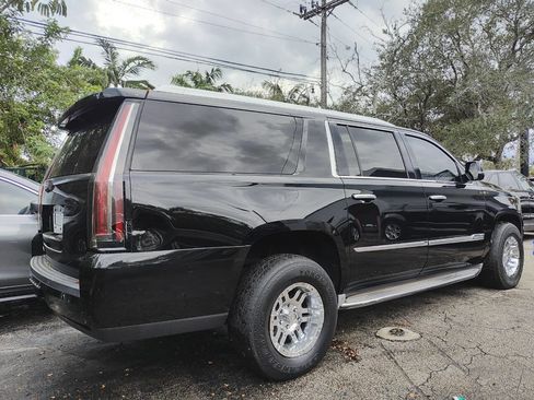Used 2016 Cadillac Escalade ESV 2WD image 14