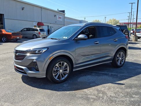 Used 2021 Buick Encore GX Essence w/ Sport Touring Package FWD image 6