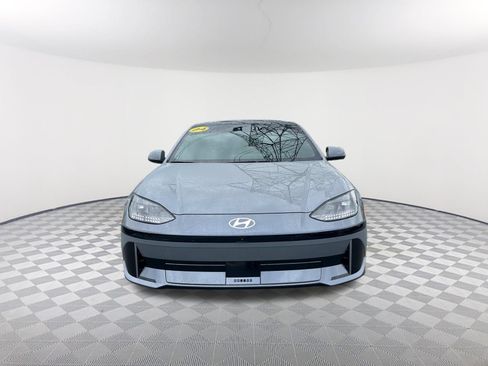 Used 2024 Hyundai Ioniq 6 Limited RWD image 2