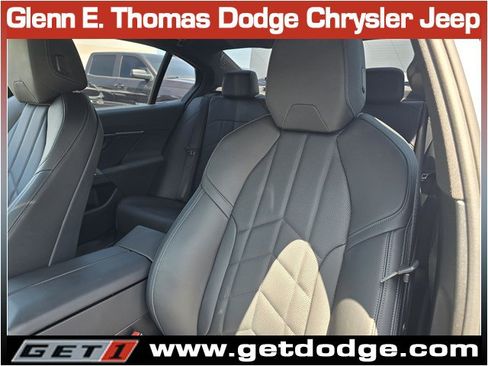 Used 2025 BMW 530i w/ M Sport Package RWD image 23